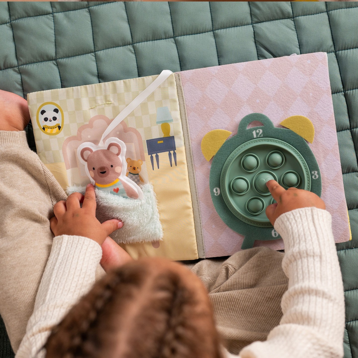 Livre d'activités - Dans la maison
